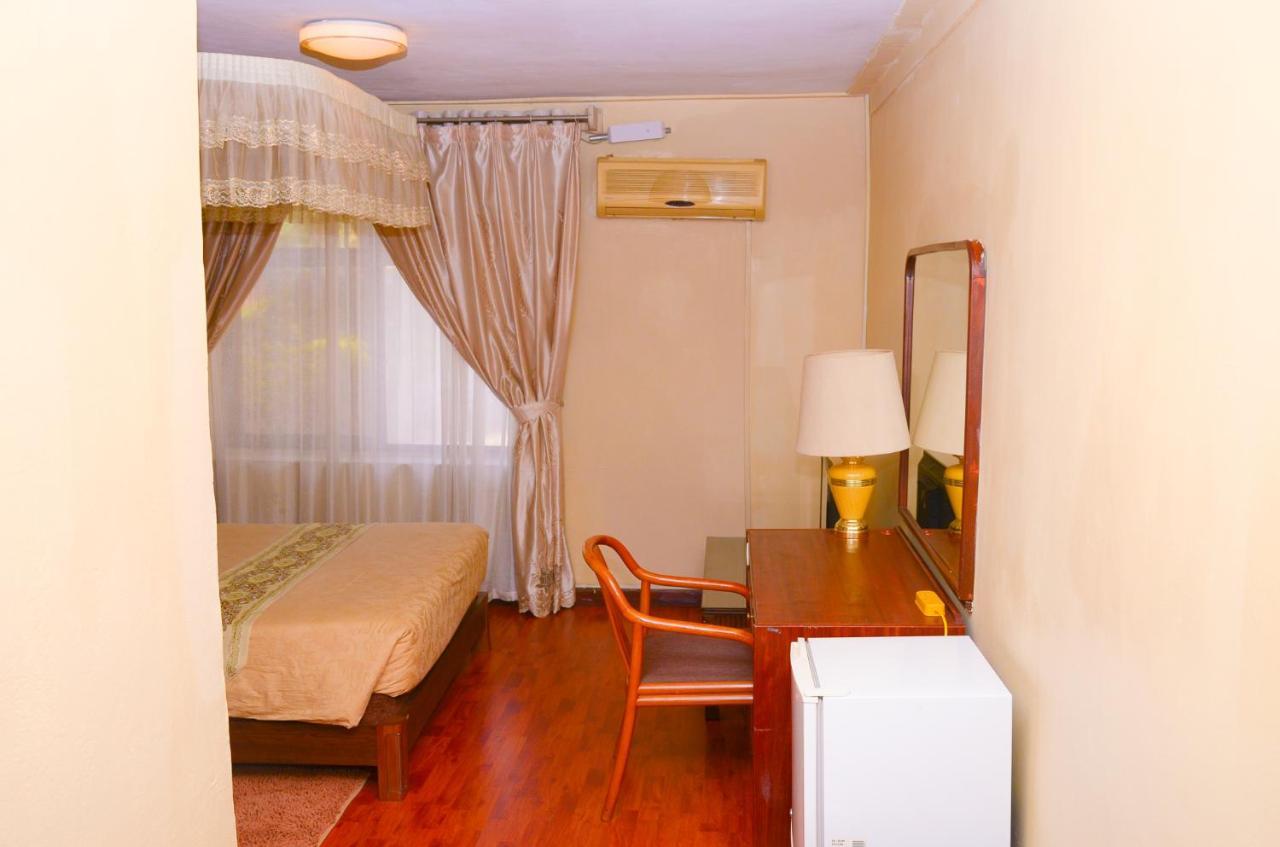 Fang Fang Hotel Kampala Ngoại thất bức ảnh