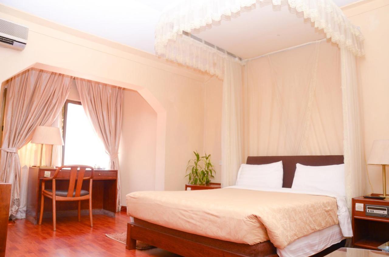 Fang Fang Hotel Kampala Ngoại thất bức ảnh