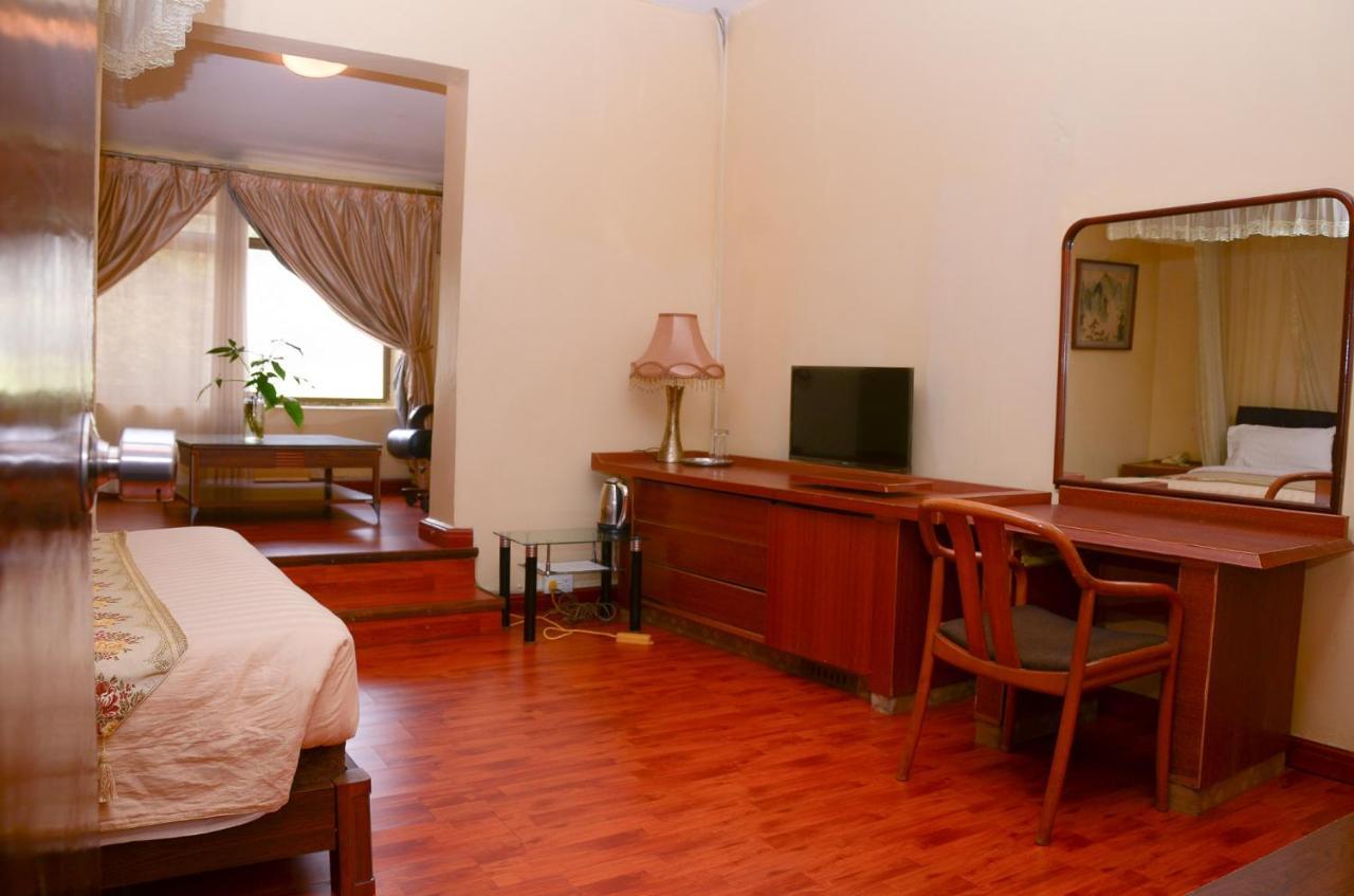 Fang Fang Hotel Kampala Ngoại thất bức ảnh