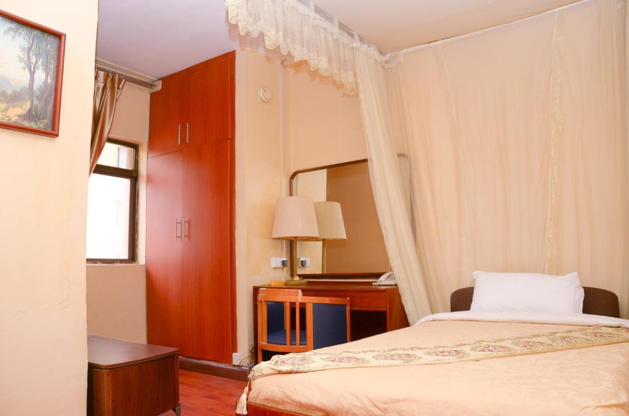 Fang Fang Hotel Kampala Ngoại thất bức ảnh